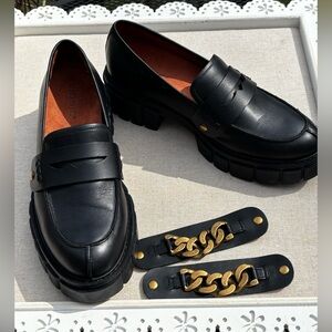 Vionic Penny Loafers With Lug Soles.2 Snap on Front Choices,Gold Chain Or Plain.